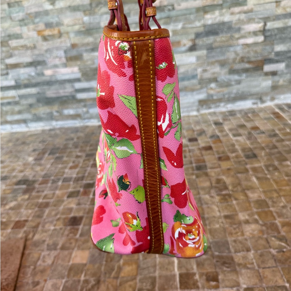 Dooney and Bourke shoulder bag with wallet (rare) - Picture 7 of 16